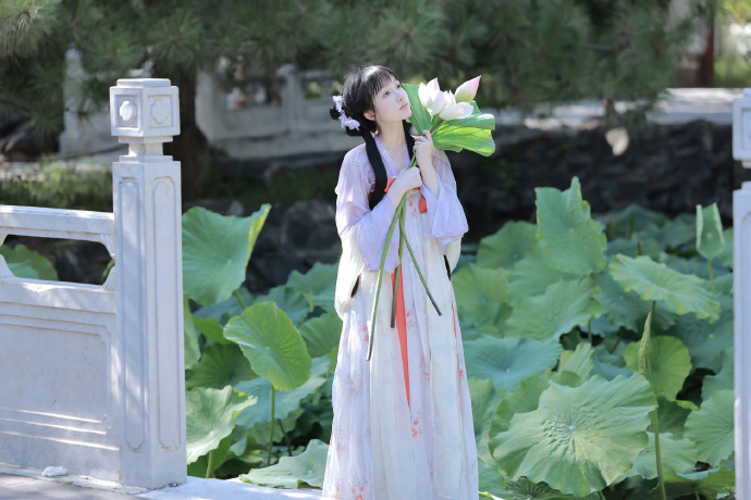 热辣滚烫 海报